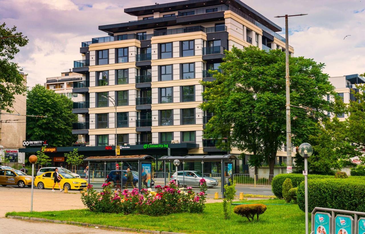 Инфинити Burgas Luaran gambar